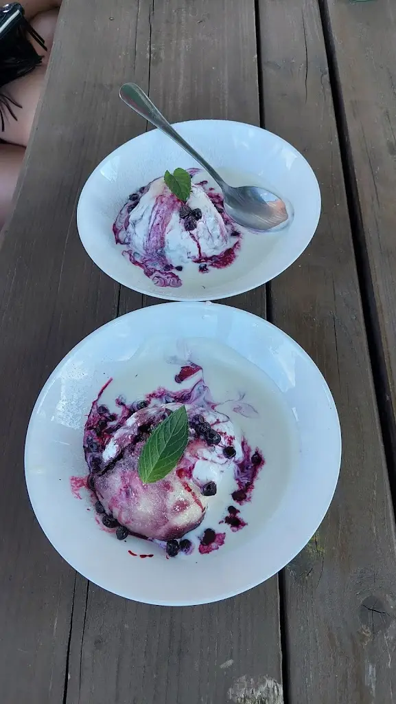 Menu_Restaurant above linden_Hartmanice_image_3