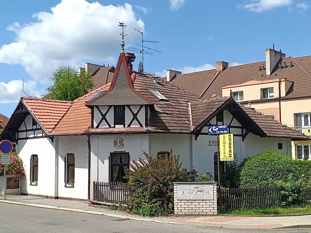 Zámeček_Milevsko_slider_image_1