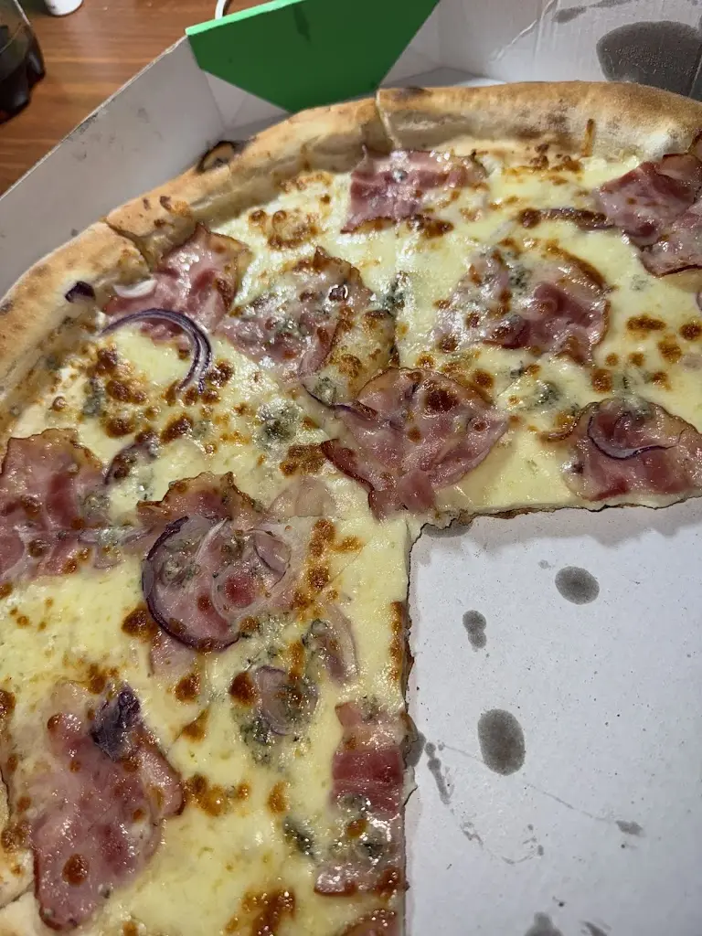 Káji Široká_Rud's Pizza_Horní Bříza_review
