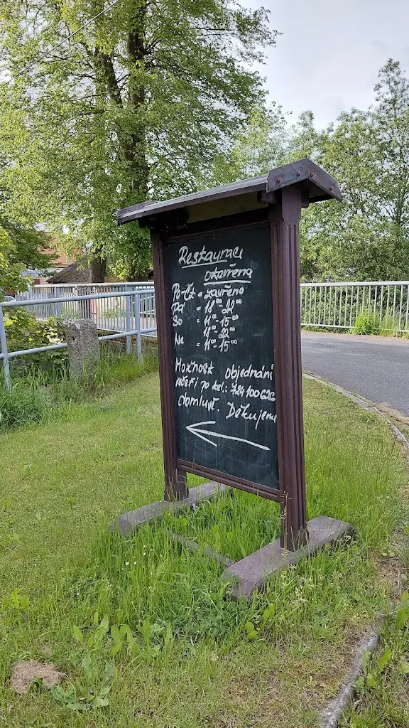 Martina Hu_Hostinec U Jarošíků_Kolinec_review