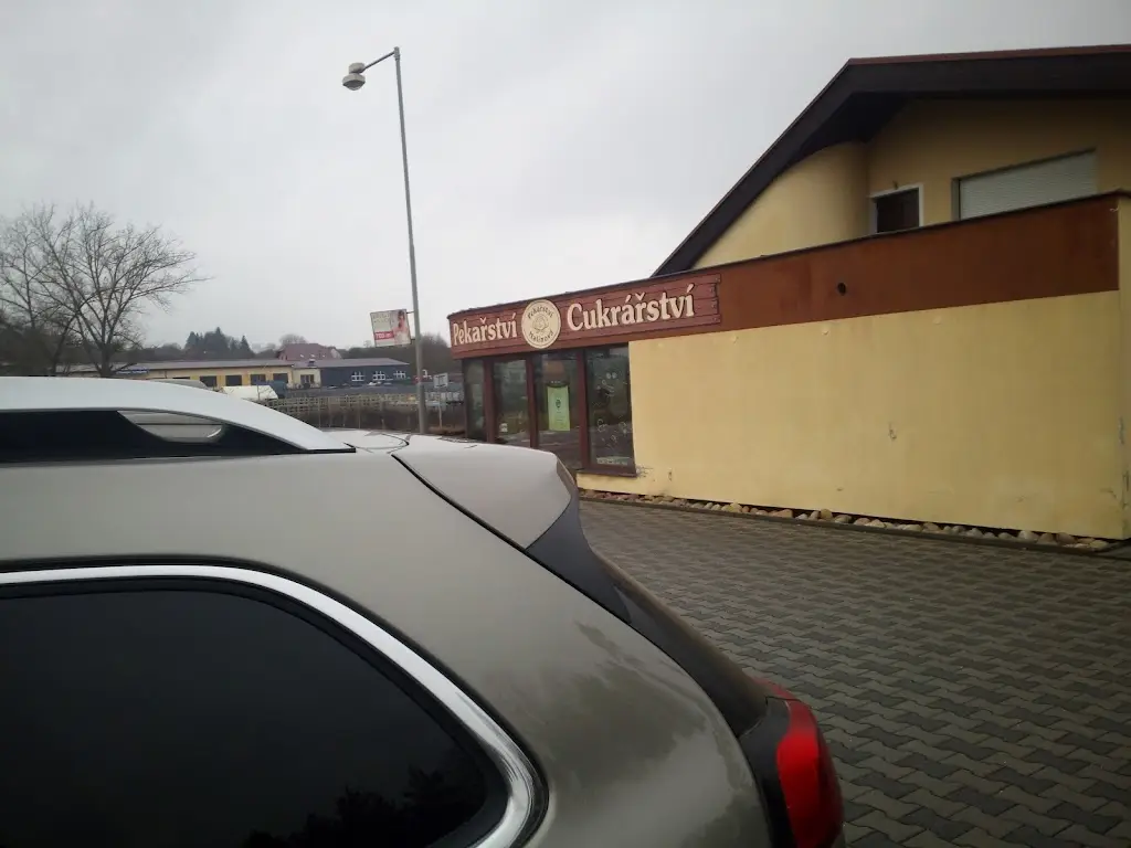 Jiří Kolář_Pekařství Malinová_Kaznějov_recensione