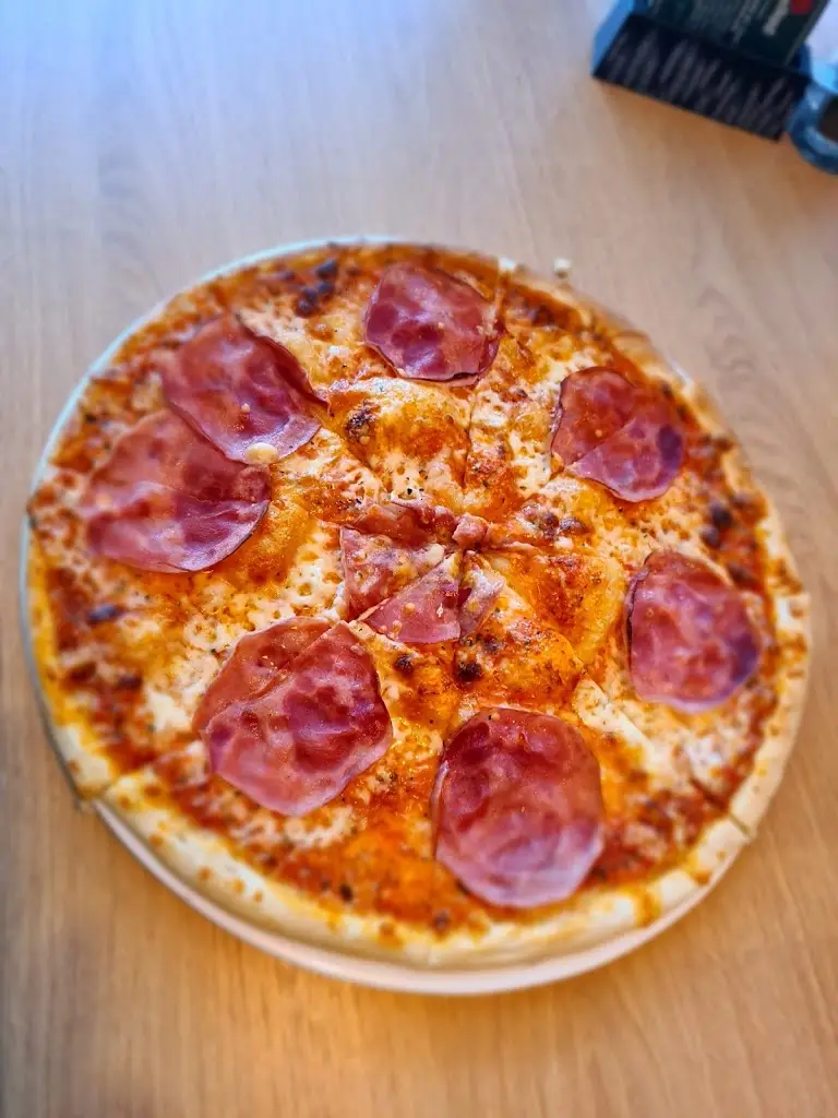 Tomas RoadTrip_Rest 66_Kaznějov_review