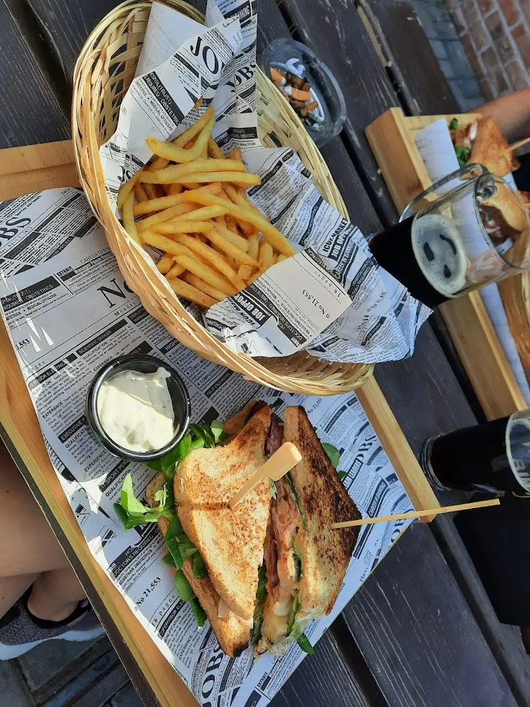 Veronika Egerová_Rest 66_Kaznějov_review