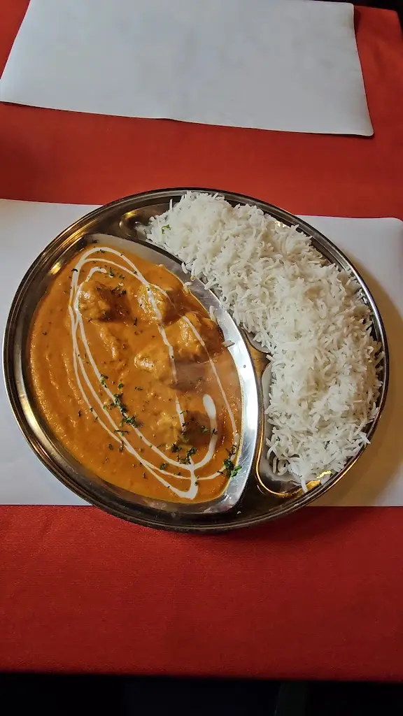 Indická restaurace ShivaVam s.r.o._Meclov_slider_image_2