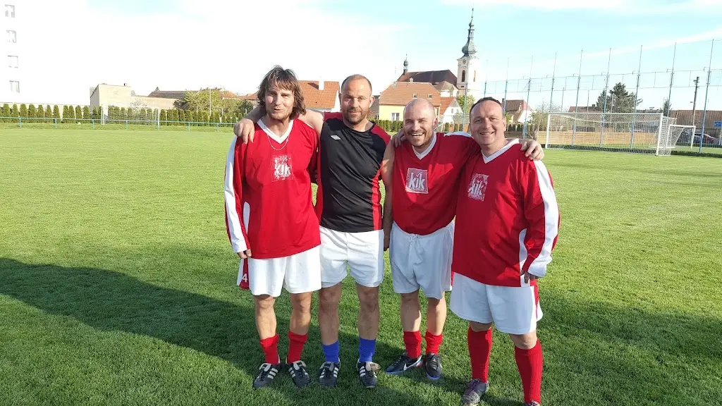 Restaurace na hřišti_Město Touškov_slider_image_2