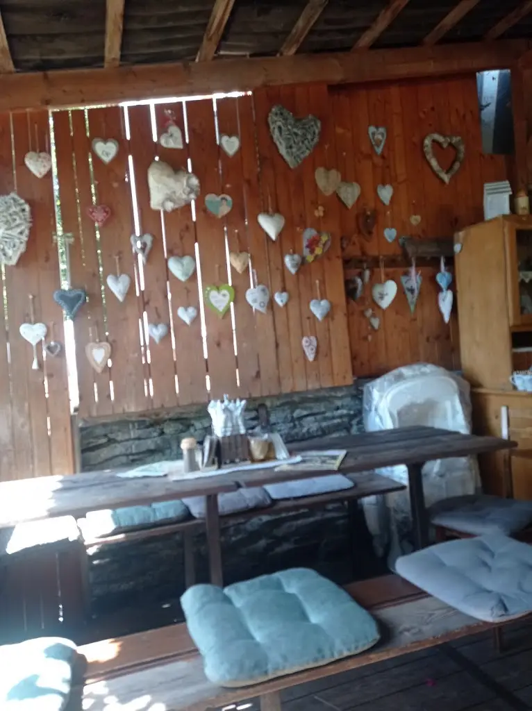 Jaroslav Jiroušek_Restaurace U Laury_Manětín_review