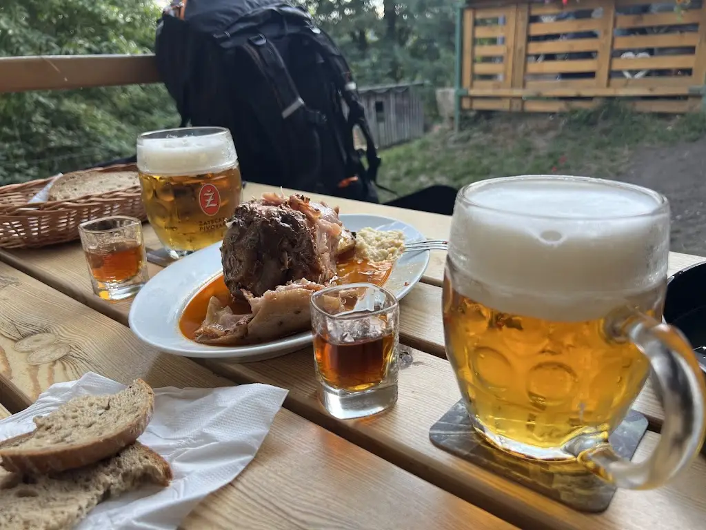 Restaurace U Laury_Manětín_slider_image_2