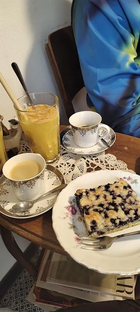 Hedvika Tučková_kavárna, café bar V Kozím Peří_Manětín_review