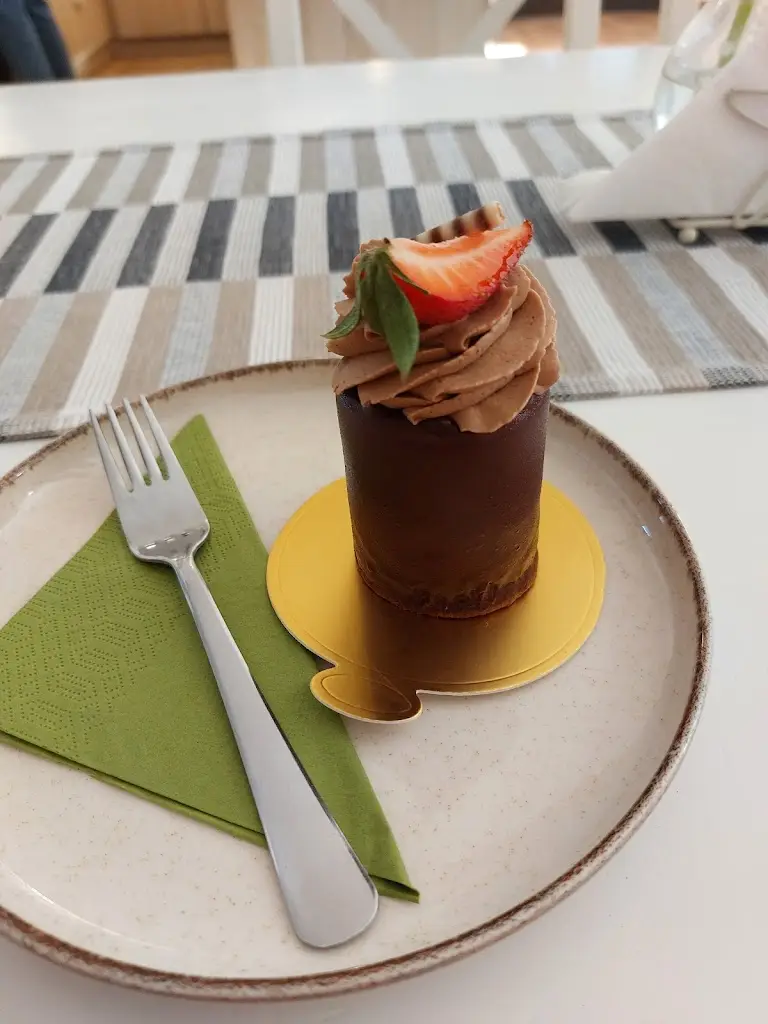 Jarka “Šmudla” Milotka_Kavárna Sweet Cafe_Milevsko_review