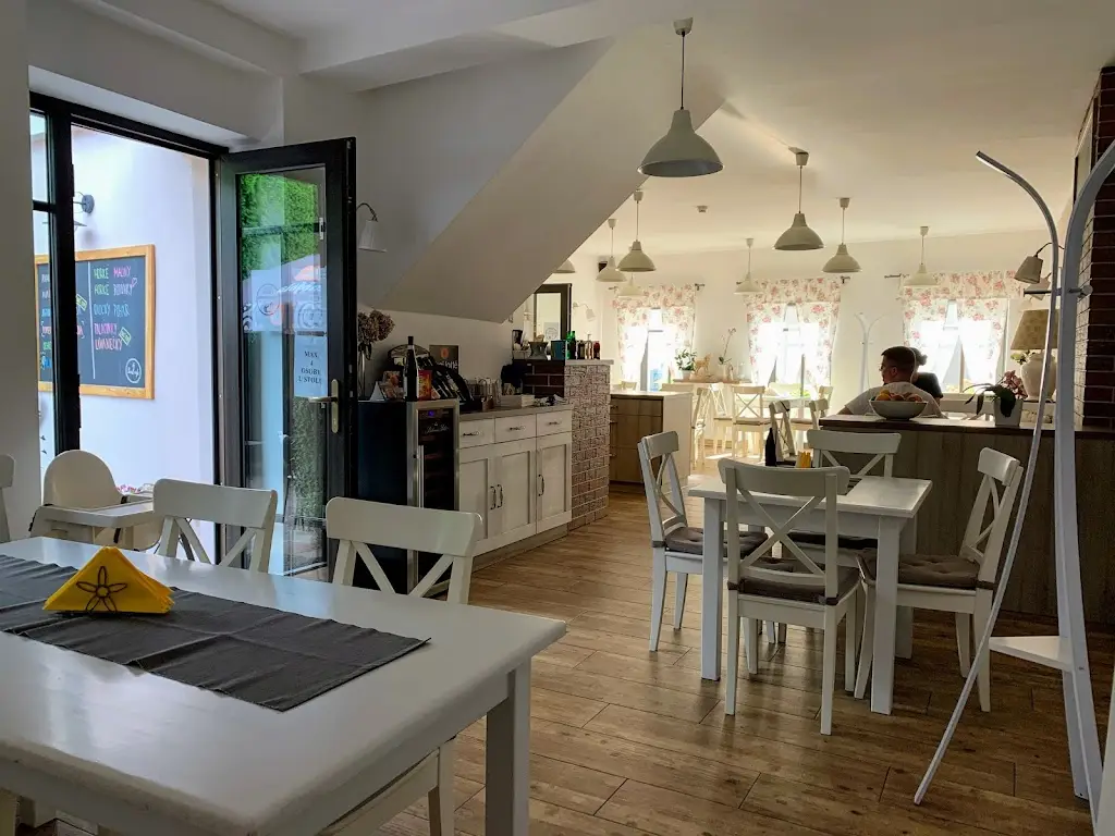 Kavárna Sweet Cafe restaurant in Milevsko