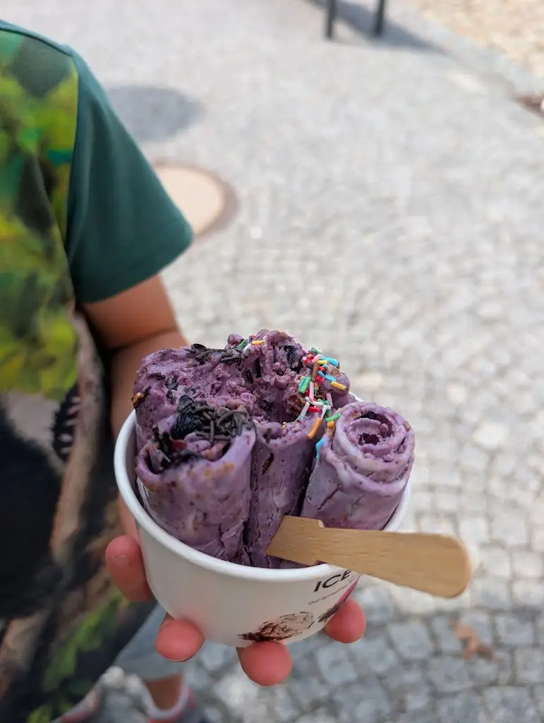 Coo(s)L kiosek- Rolovaná zmrzlina_Kašperské Hory_slider_image_2