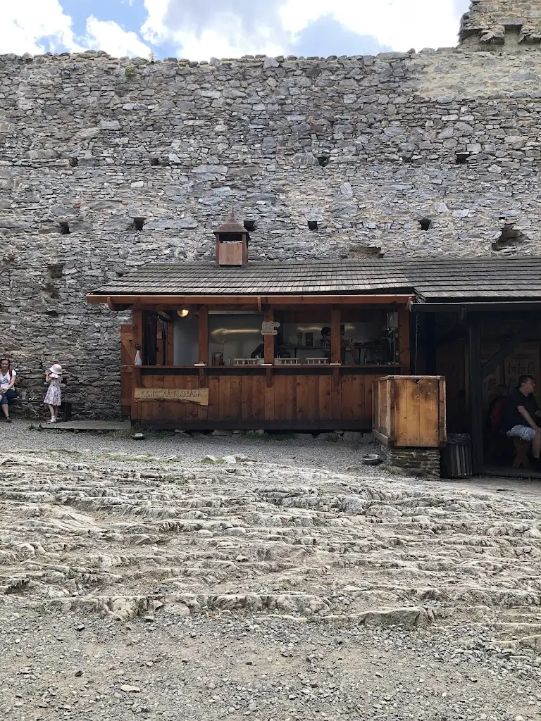 Petra Pittrová_Hradní gril - občerstvení_Kašperské Hory_review