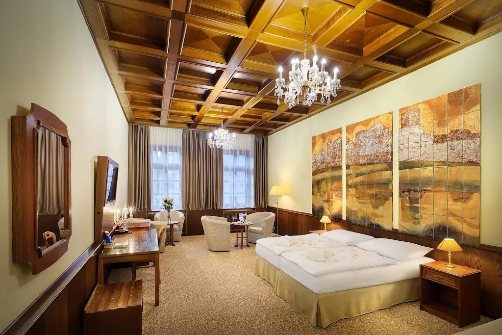 Hotel Zlatá hvězda Třeboň_Nová Bystřice_slider_image_3