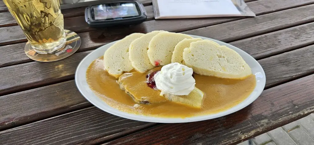 Michal Urban_Eating - house sro_Horšovský Týn_review