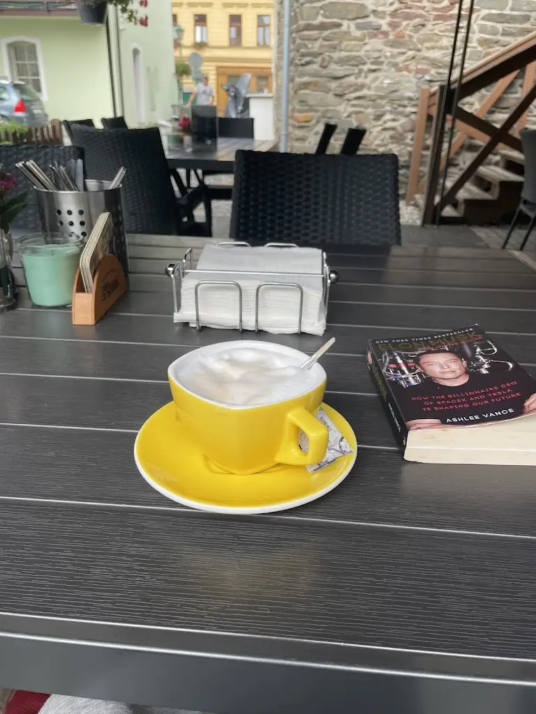 nguyen viet tran nam_Sport bar Kobra_Horšovský Týn_review