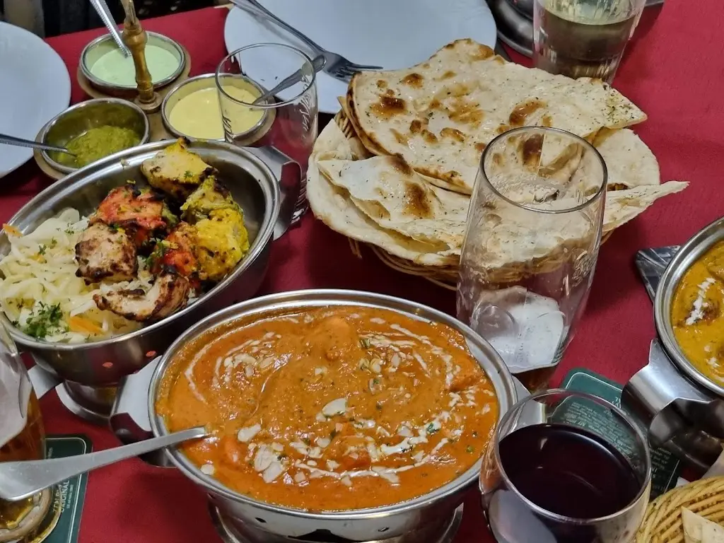 Indická a nepálská reastaurace Everest_Klatovy_slider_image_1