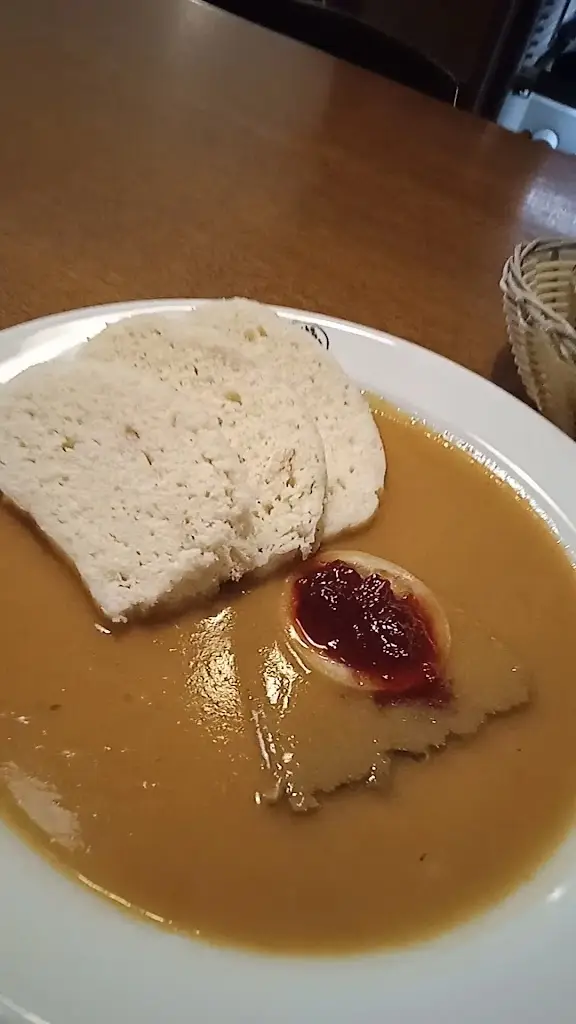 Restaurace U Salzmannů_Okres Plzeň-město_slider_image_2