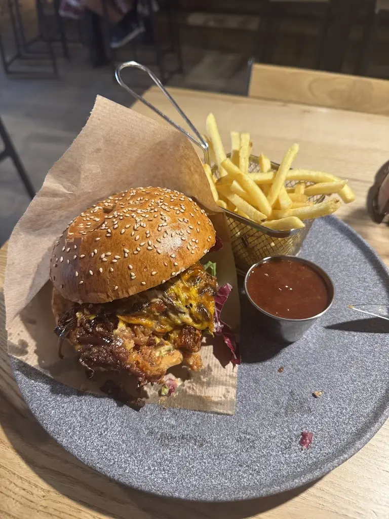 Markéta Dvořanová_Žíznivej kozel_Okres Klatovy_review