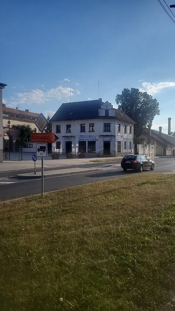 Ondřej Mašek_Pizza kebab gyros_Horažďovice_recensione