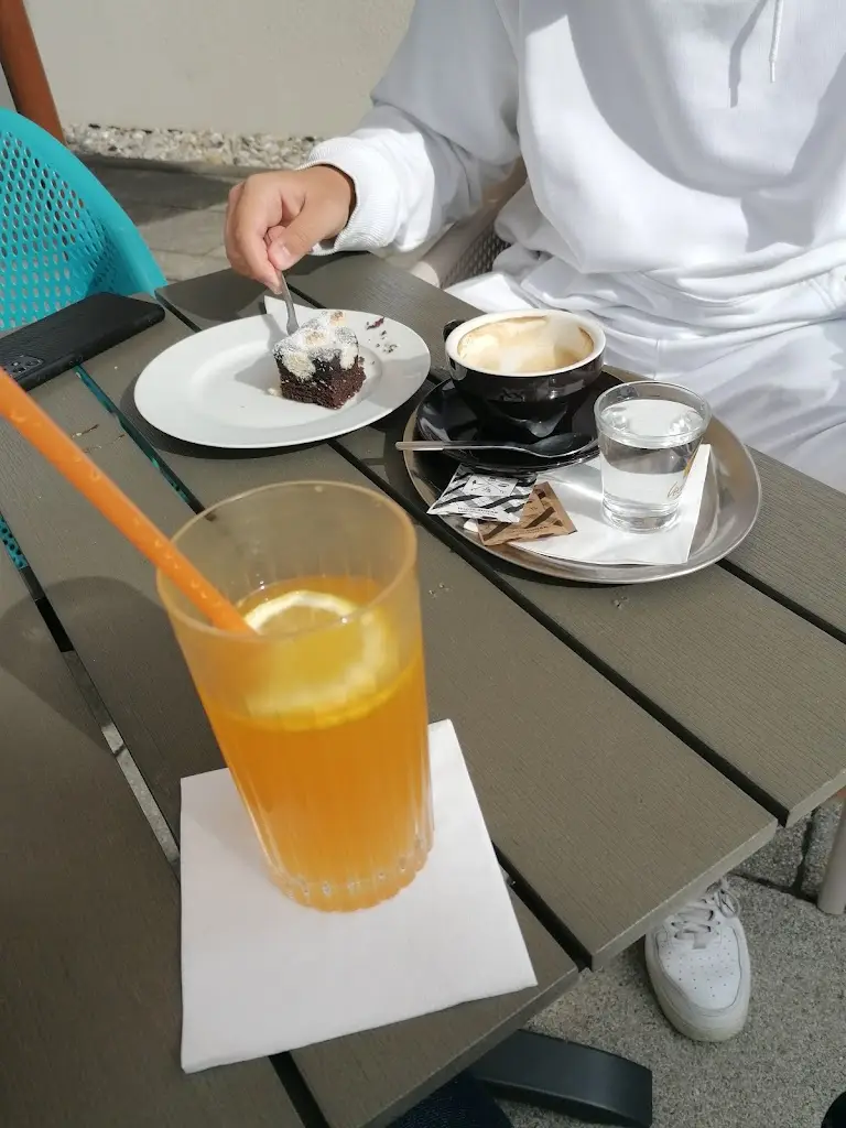 Petra Sekacova_Kavárna Okružní s.r.o._Horažďovice_review