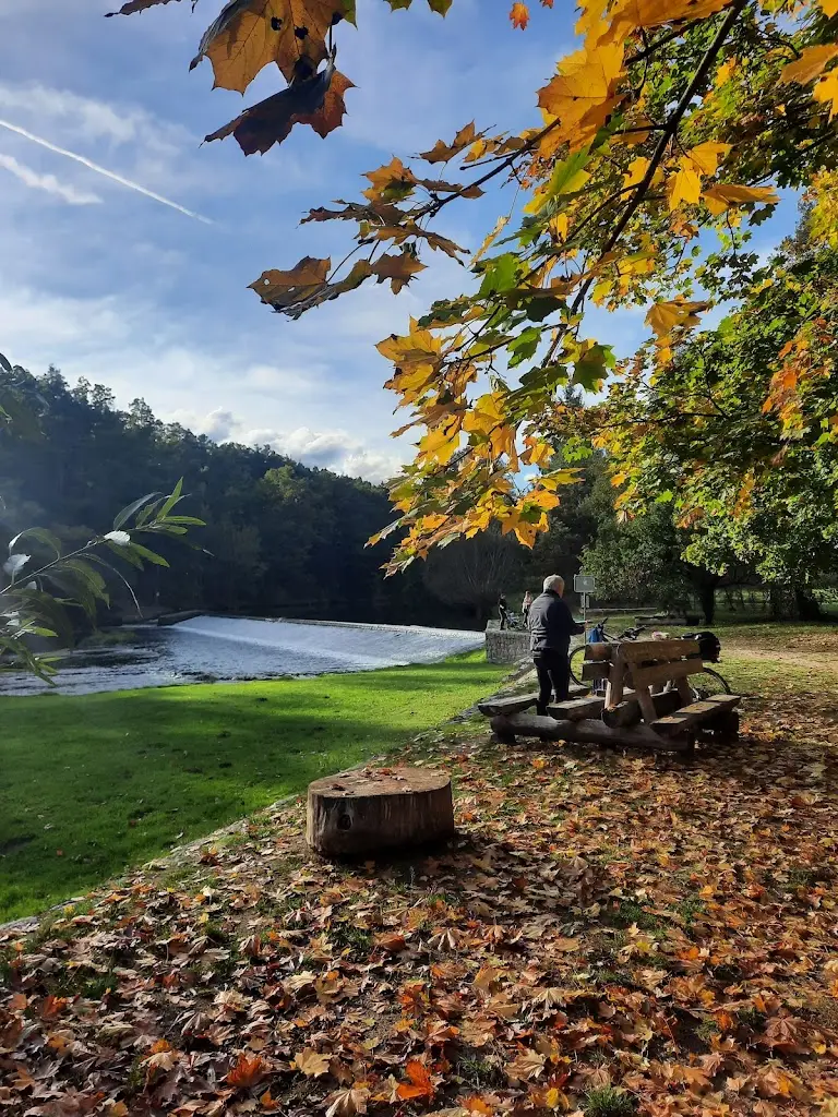 Eva Jonasova_Občerstvení u jezu_Horažďovice_review