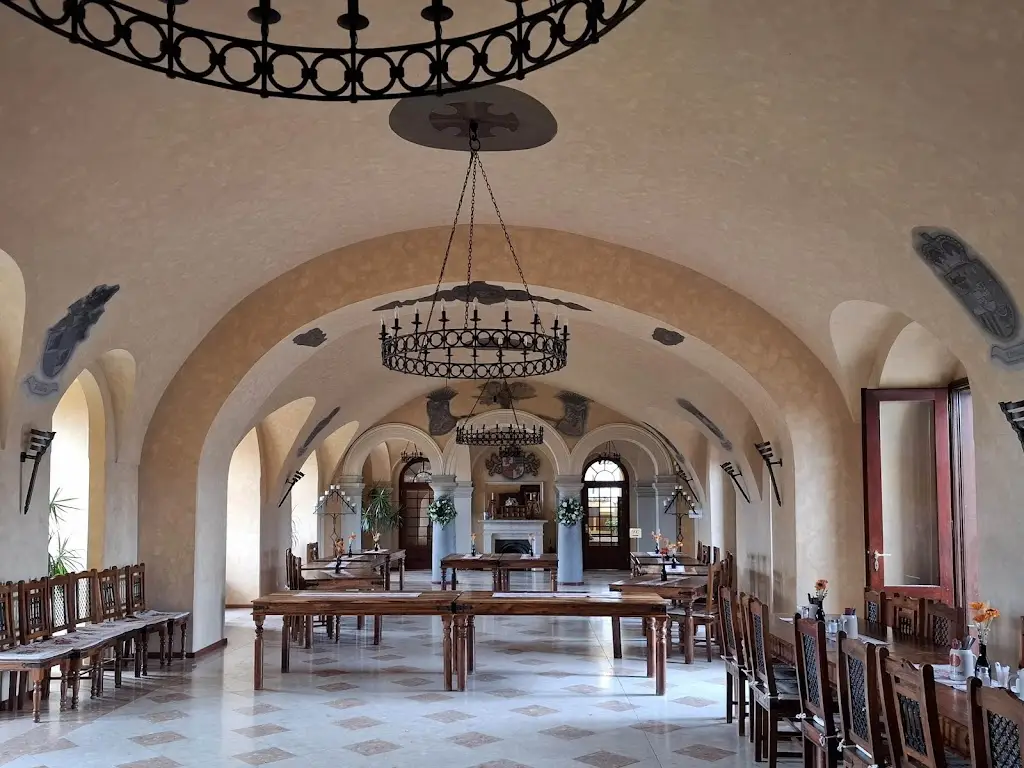 Zámecká krčma U rudolfovy kratochvíle_Kožlany_slider_image_1