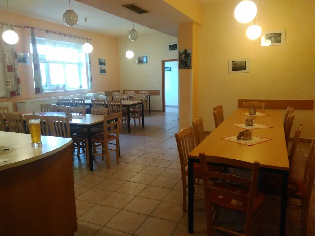 Restaurace Kulturní dům_Kožlany_slider_image_3