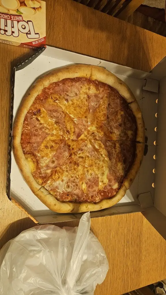 Petr Škandera_Rud's Pizza_Nýřany_review