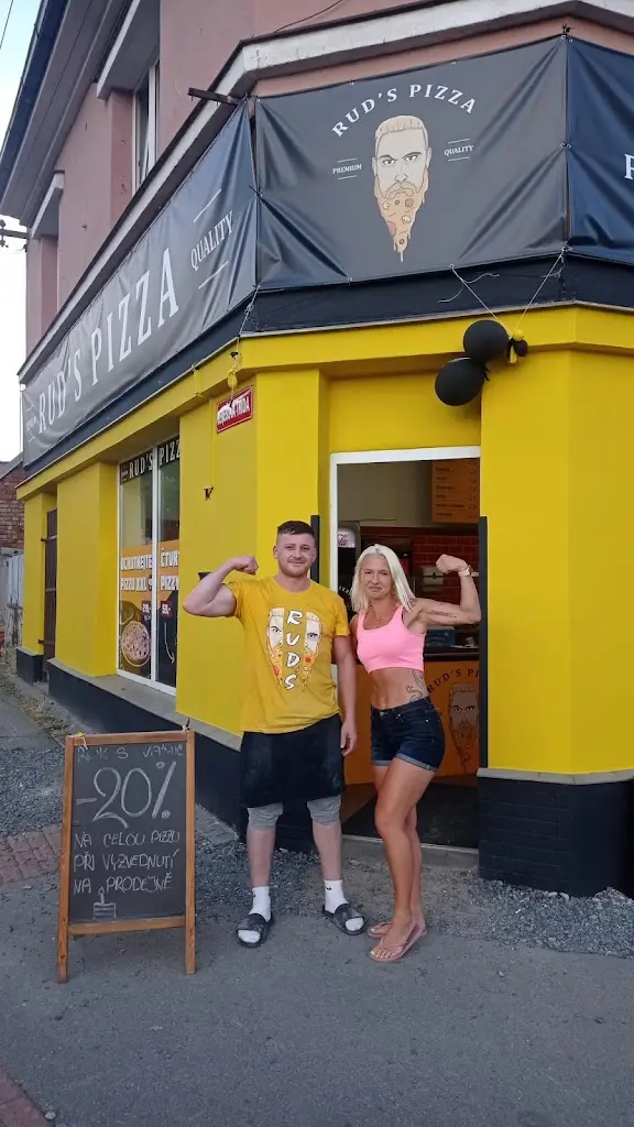 Rud's Pizza ristorante a Nýřany