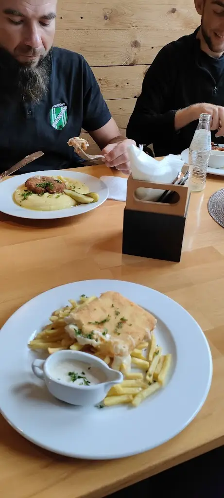 Izabela Godlewska_Restaurace Přeštická svině_Okres Plzeň-jih_review