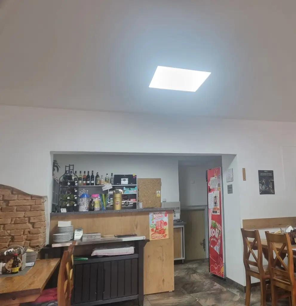 Jasmína “ZVÍŘE” Jiránkova_Roman Werner - Restaurace 