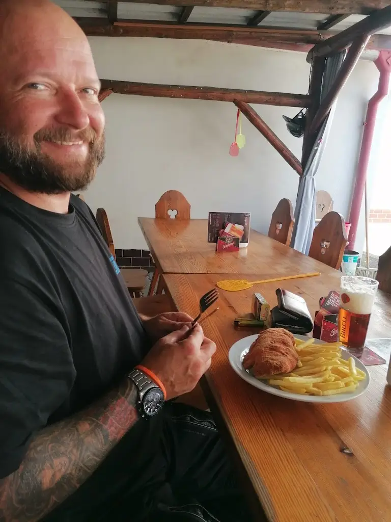 Pavel Kratochvil_Roman Werner - Restaurace 