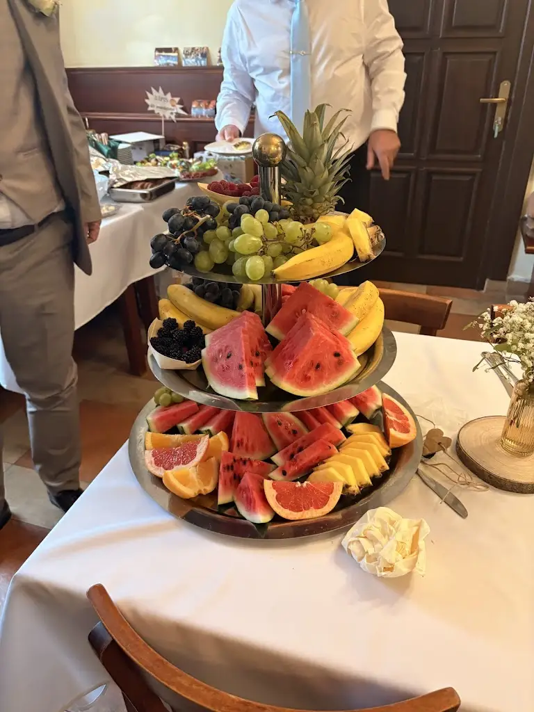 Zaidan Buhawa_Restaurace Rybník_Poběžovice_review