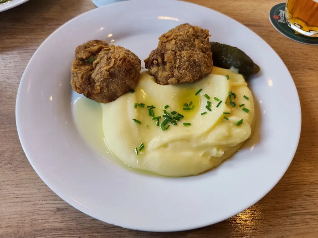 Restaurace U Radnice_Radnice_slider_image_3