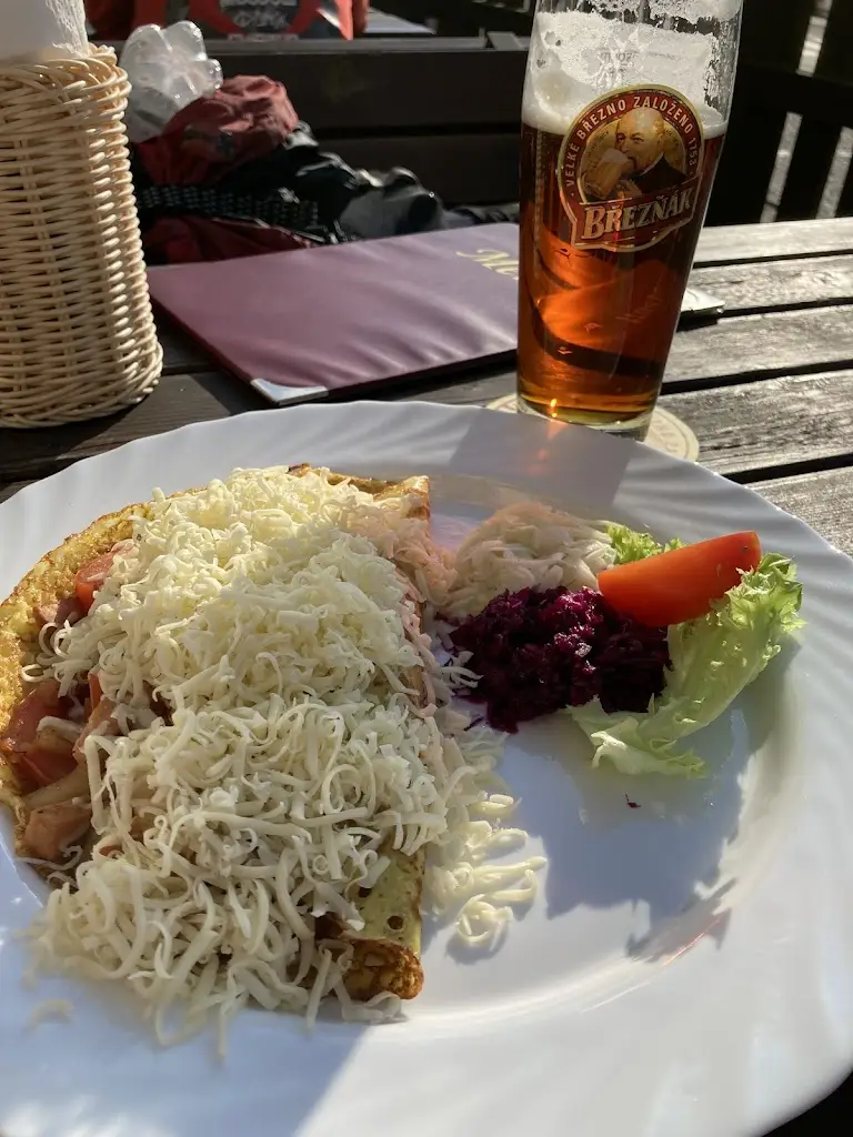 Jaroslav Bílek_Restaurant Radnice (Town Hall)_Radnice_review