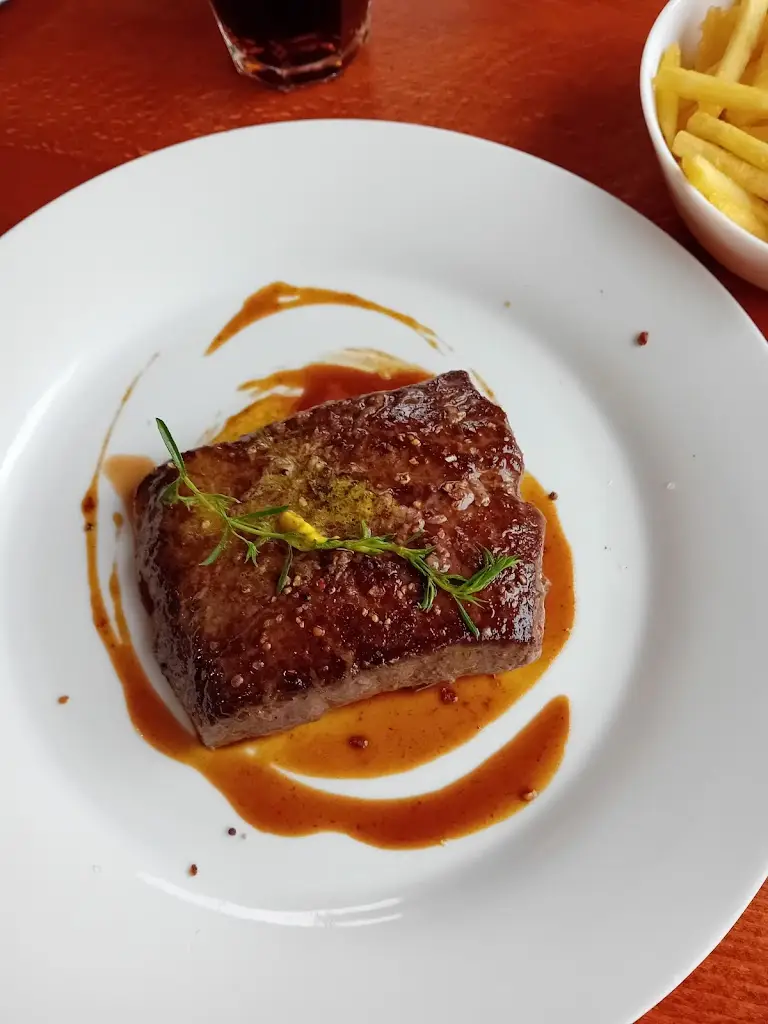 Matthew Kooij_River_Okres Tachov_review