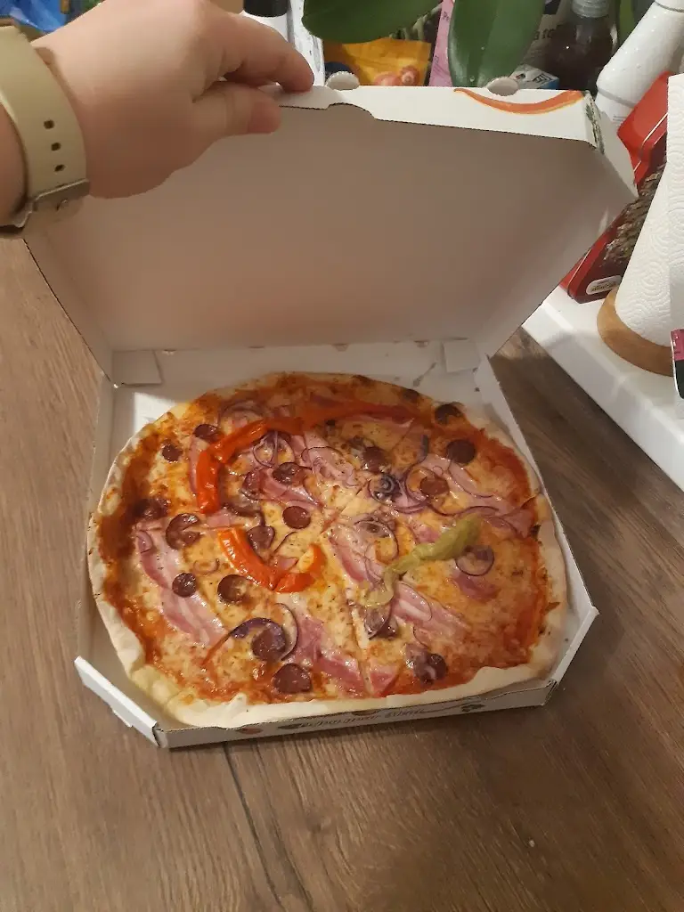 Jana Platzerová Čechutyová_Pizza Radyňská_Šťáhlavy_review