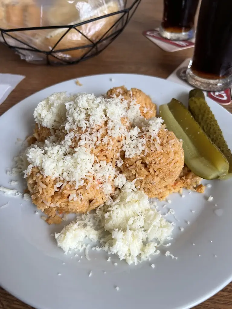 Karlos Hrubec_Jídelna Přeštice - U Koťat_Přeštice_review