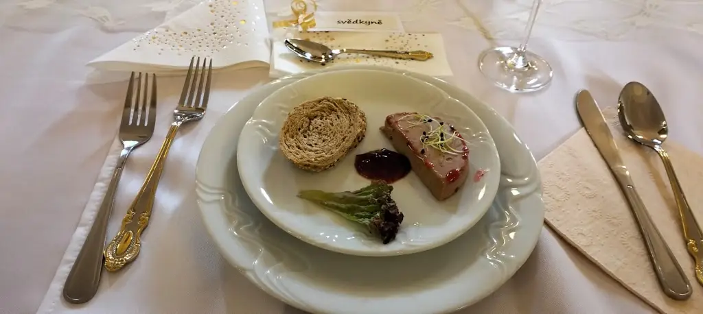 Marie Do Muchova_Hotel Brdy_Spálené Poříčí_review