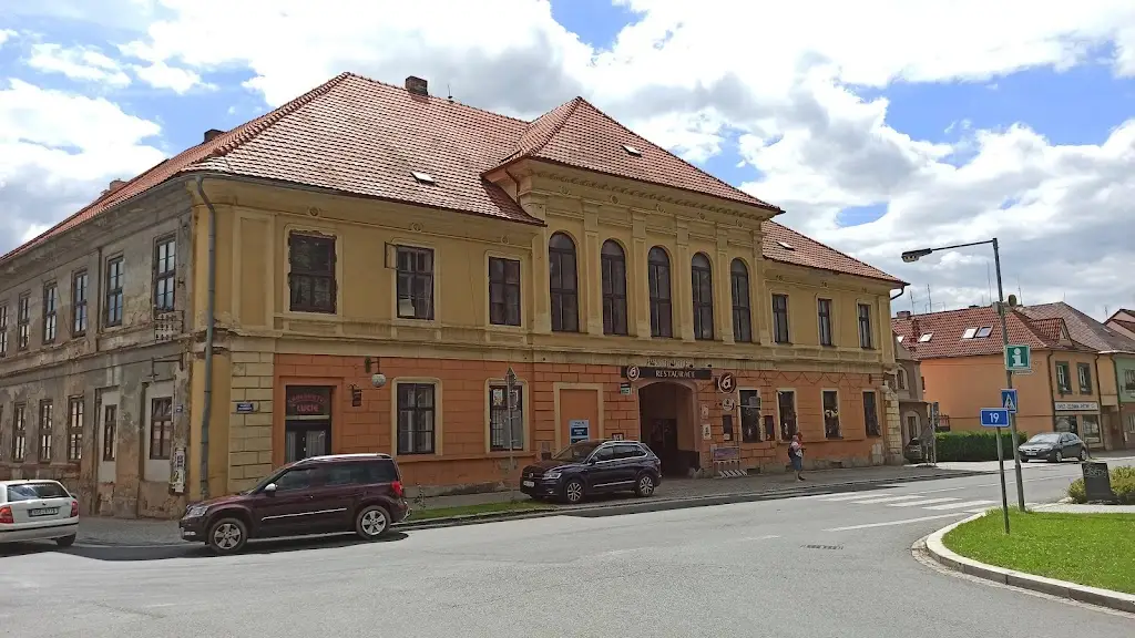 Michal Martínek_Restaurace U Kutálků_Spálené Poříčí_review