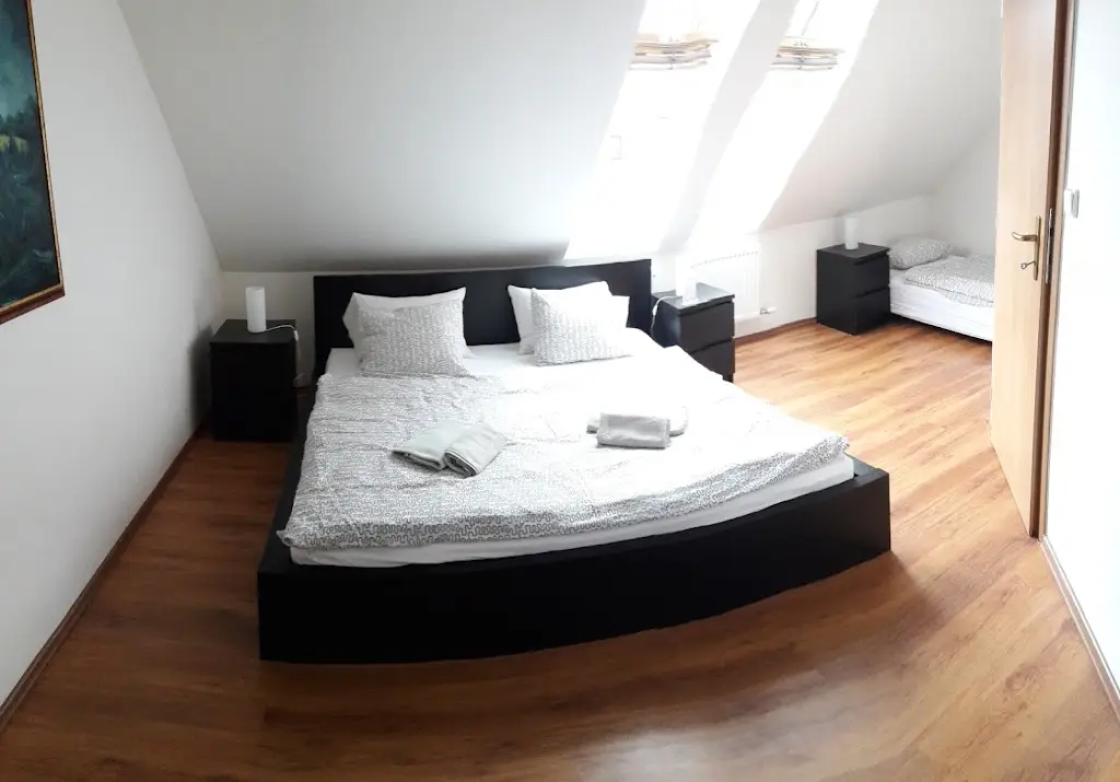 Kristen Stevens_Hotel 