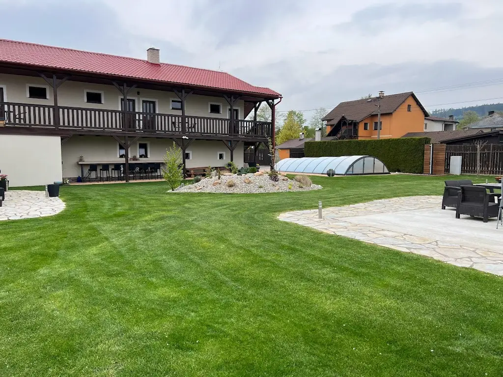 Penzion a restaurace U Kiliána restaurant in Žihle