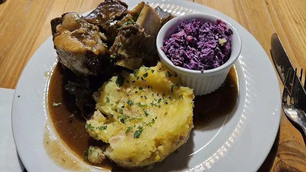 Gil Michaeli_Pivovar U Švelchů, restaurace_Sušice_review