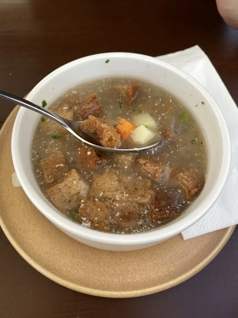 Ethan Lew_Šumavská Chalupa_Sušice_recensione