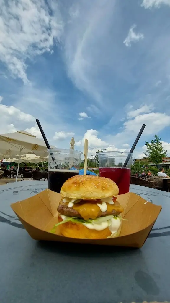 Maksym Shcherban_Rosmarina Restaurant_Hodkovičky_review