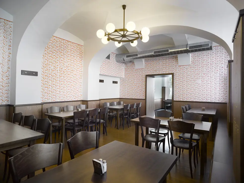 Lokál Hamburk restaurant in Karlín