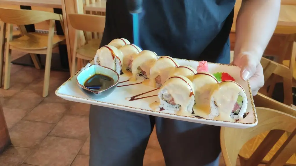 Akemi Karlín_Karlín_slider_image_2