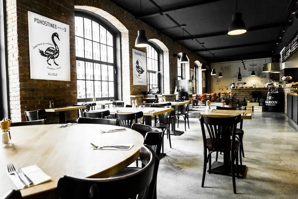 Pohostinec Karlín ristorante a Karlín