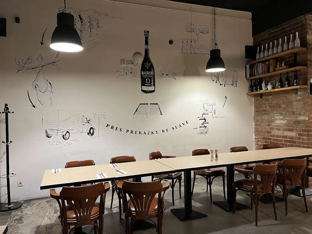 Pohostinec Karlín_Karlín_slider_image_3