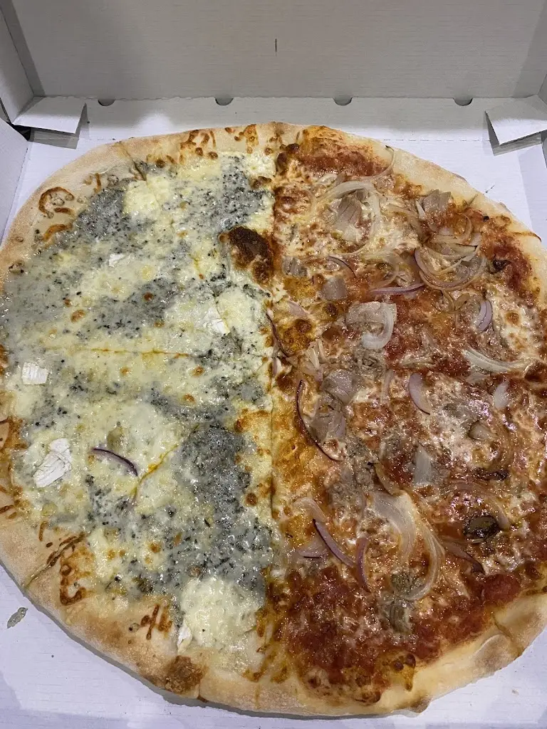 Pizzerie na náměstí_Třemošná_slider_image_3